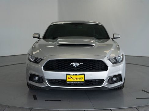 Used 2017 Ford Mustang Coupe RWD image 2