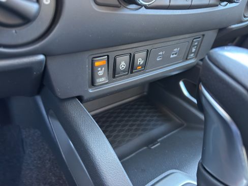 Certified 2024 Nissan Frontier SV w/ Hardbody Edition image 20