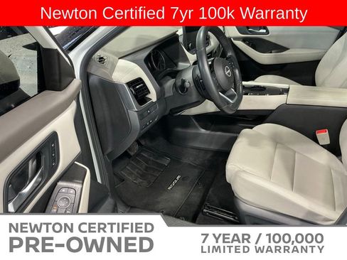 Used 2023 Nissan Rogue SL w/ SL Premium Package FWD image 11