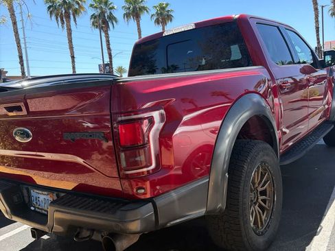 Used 2017 Ford F150 Raptor w/ Equipment Group 802A Luxury AWD/4WD image 4