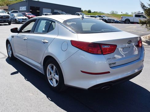 Used 2015 Kia Optima LX FWD image 3