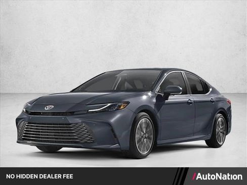 Certified 2025 Toyota Camry XLE FWD image 1