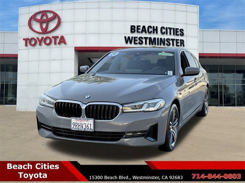 Used 2021 BMW 530i w/ Convenience Package image 5