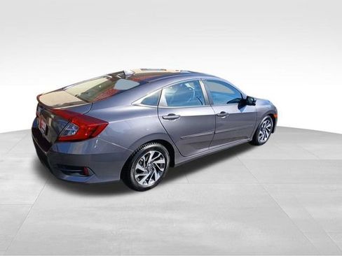 Used 2017 Honda Civic EX image 4