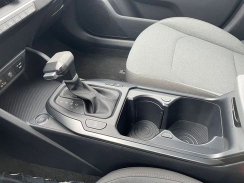 Used 2025 Kia K4 LXS image 40