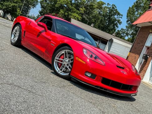 Used 2008 Chevrolet Corvette Z06 w/ Preferred Equipment Group RWD image 23