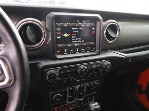 Used 2018 Jeep Wrangler Unlimited Rubicon image 15