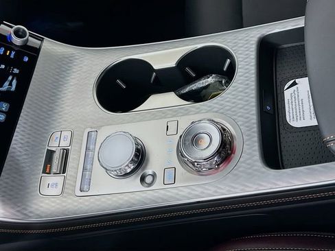 New 2026 Genesis GV70 2.5T Sport Prestige AWD/4WD image 15