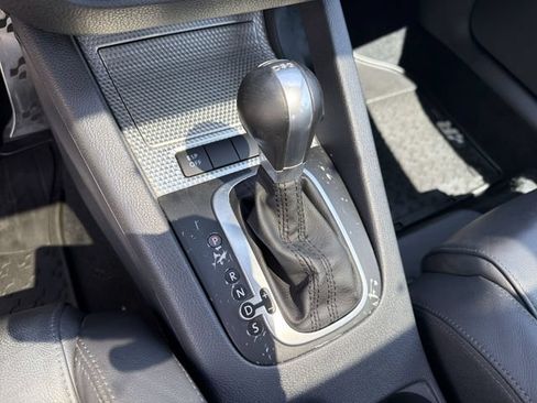 Used 2008 Volkswagen R32 AWD/4WD image 21