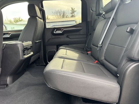 Used 2025 Chevrolet Silverado 1500 LT w/ Leather Package image 40