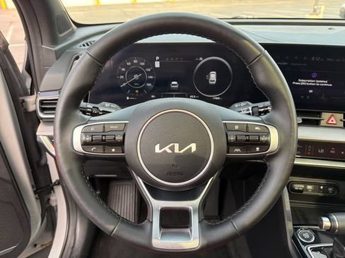 Used 2025 Kia Sportage SX FWD image 14