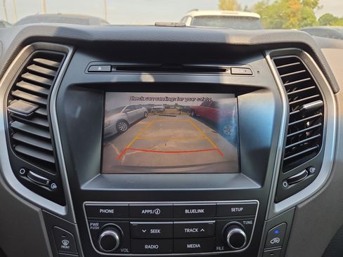 Used 2017 Hyundai Santa Fe SE FWD image 20