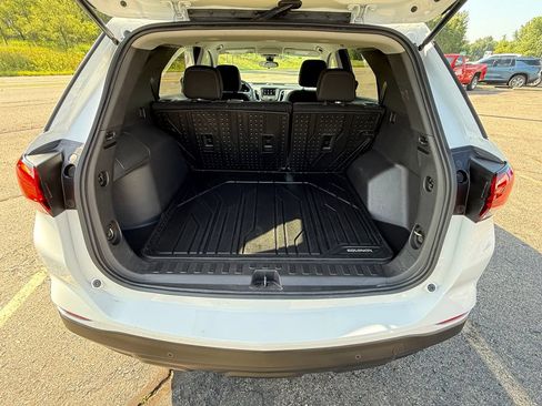 Certified 2024 Chevrolet Equinox LS w/ LS Convenience Package AWD/4WD image 5
