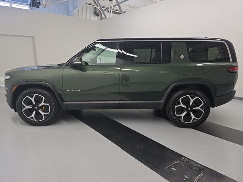 Used 2024 Rivian R1S Adventure AWD/4WD image 2