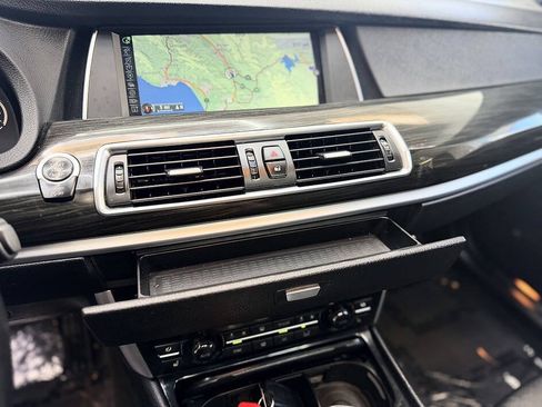 Used 2014 BMW 550i Gran Turismo RWD image 15