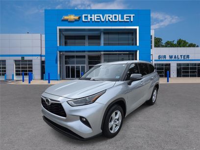 Used 2021 Toyota Highlander LE