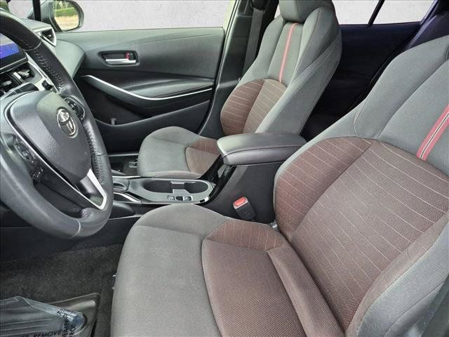 Used 2023 Toyota Corolla SE w/ SE Package FWD image 17