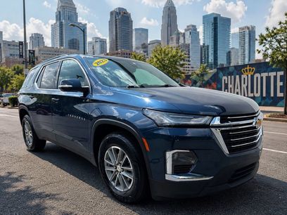 Used 2023 Chevrolet Traverse LT