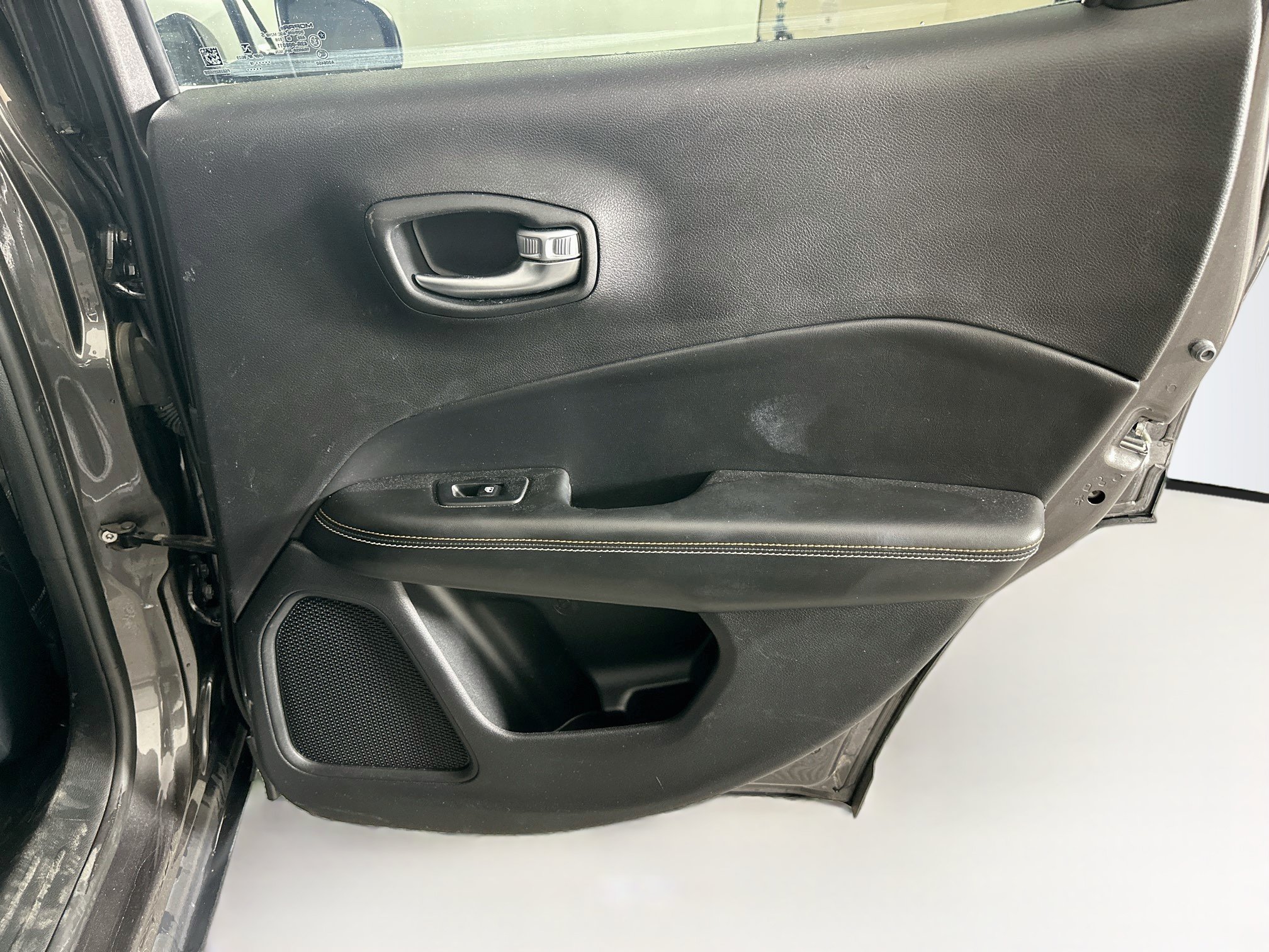 Used 2018 Jeep Compass Sport w/ Cold Weather Group AWD/4WD image 27