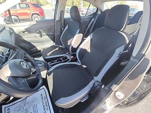 Used 2025 Nissan Versa S w/ S Plus Package image 13