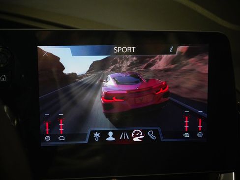Used 2025 Chevrolet Corvette Stingray Coupe w/ 1LT RWD image 25