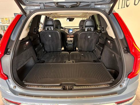 Used 2021 Volvo XC90 T8 Inscription Expression w/ Climate Package image 32