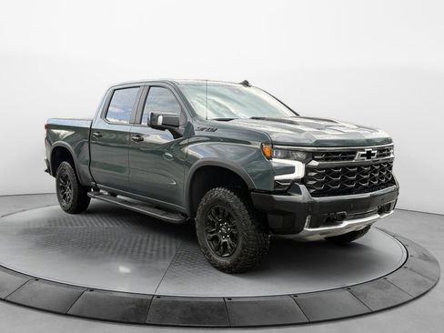 Used 2025 Chevrolet Silverado 1500 ZR2 w/ Technology Package AWD/4WD image 1