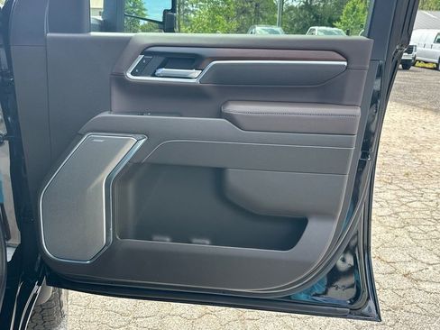 New 2026 GMC Sierra 2500 Denali w/ Denali Reserve Package AWD/4WD image 15
