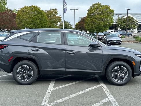 New 2026 Hyundai Tucson Blue SE AWD/4WD image 3