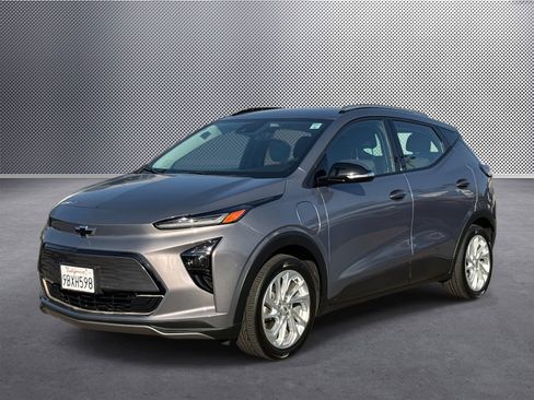 Used 2023 Chevrolet Bolt EUV LT w/ Driver Confidence Package image 1