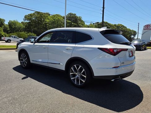 Used 2023 Acura MDX FWD w/ Technology Package image 9