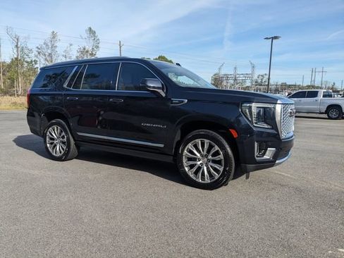 Used 2022 GMC Yukon Denali w/ Denali Ultimate Package image 2
