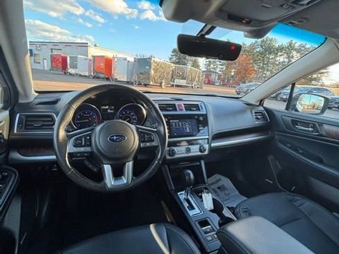 Used 2017 Subaru Outback 2.5i Limited image 24