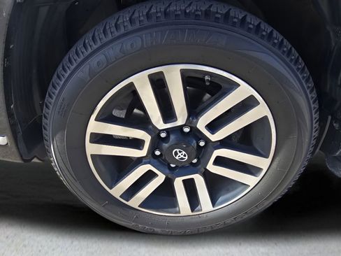 Used 2018 Toyota 4Runner Limited image 9