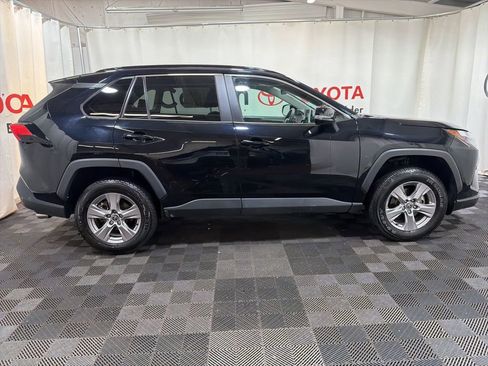 Used 2025 Toyota RAV4 XLE AWD/4WD image 8