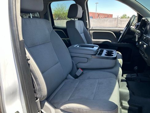 Used 2019 Chevrolet Silverado 1500 Custom AWD/4WD image 11