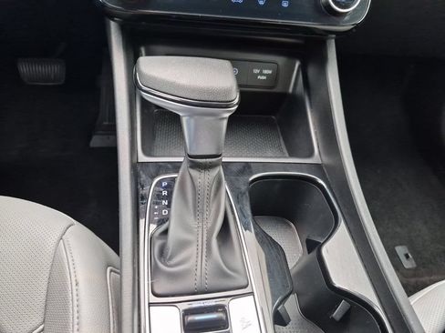 Used 2025 Hyundai Santa Cruz SEL FWD image 19