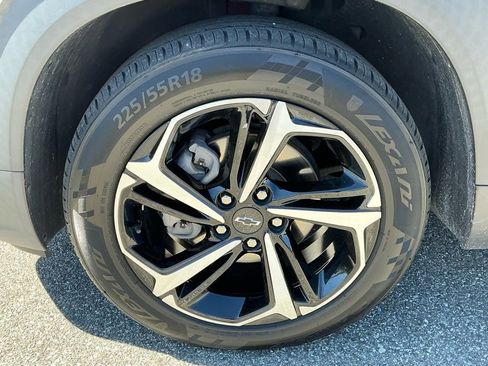 Used 2021 Chevrolet TrailBlazer RS w/ Sun and Liftgate Package image 20