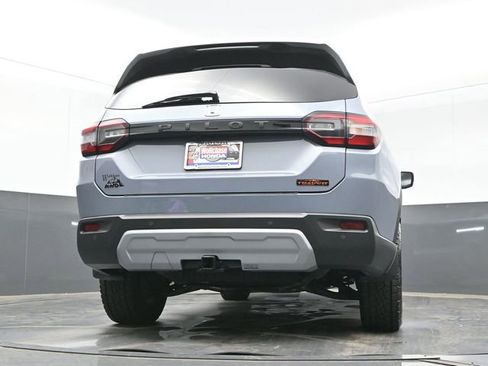 Certified 2025 Honda Pilot TrailSport image 25