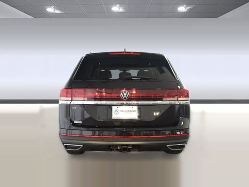 New 2026 Volkswagen Atlas SE image 9