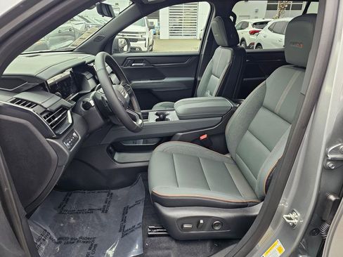 New 2026 GMC Acadia AT4 w/ Luxury Package AWD/4WD image 23
