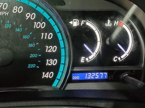 Used 2012 Toyota Venza Limited image 36