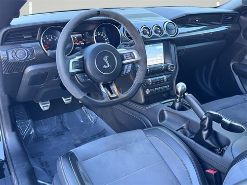 Used 2019 Ford Mustang Shelby GT350 w/ Technology Package image 5
