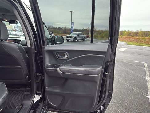Used 2023 Honda Ridgeline RTL-E image 19