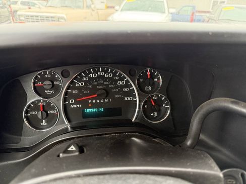 Used 2014 Chevrolet Express 2500 RWD image 14