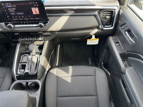 New 2026 GMC Canyon Elevation image 31