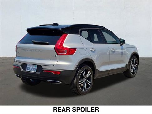 Used 2019 Volvo XC40 T5 R-Design AWD/4WD image 5