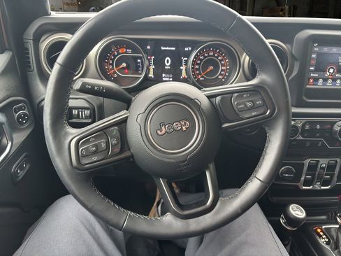Used 2021 Jeep Wrangler Unlimited Sport AWD/4WD image 20