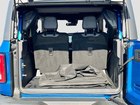 Used 2023 Ford Bronco Badlands image 25