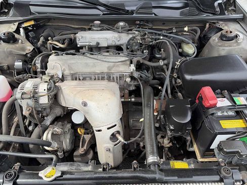 Used 1999 Toyota Camry LE image 18